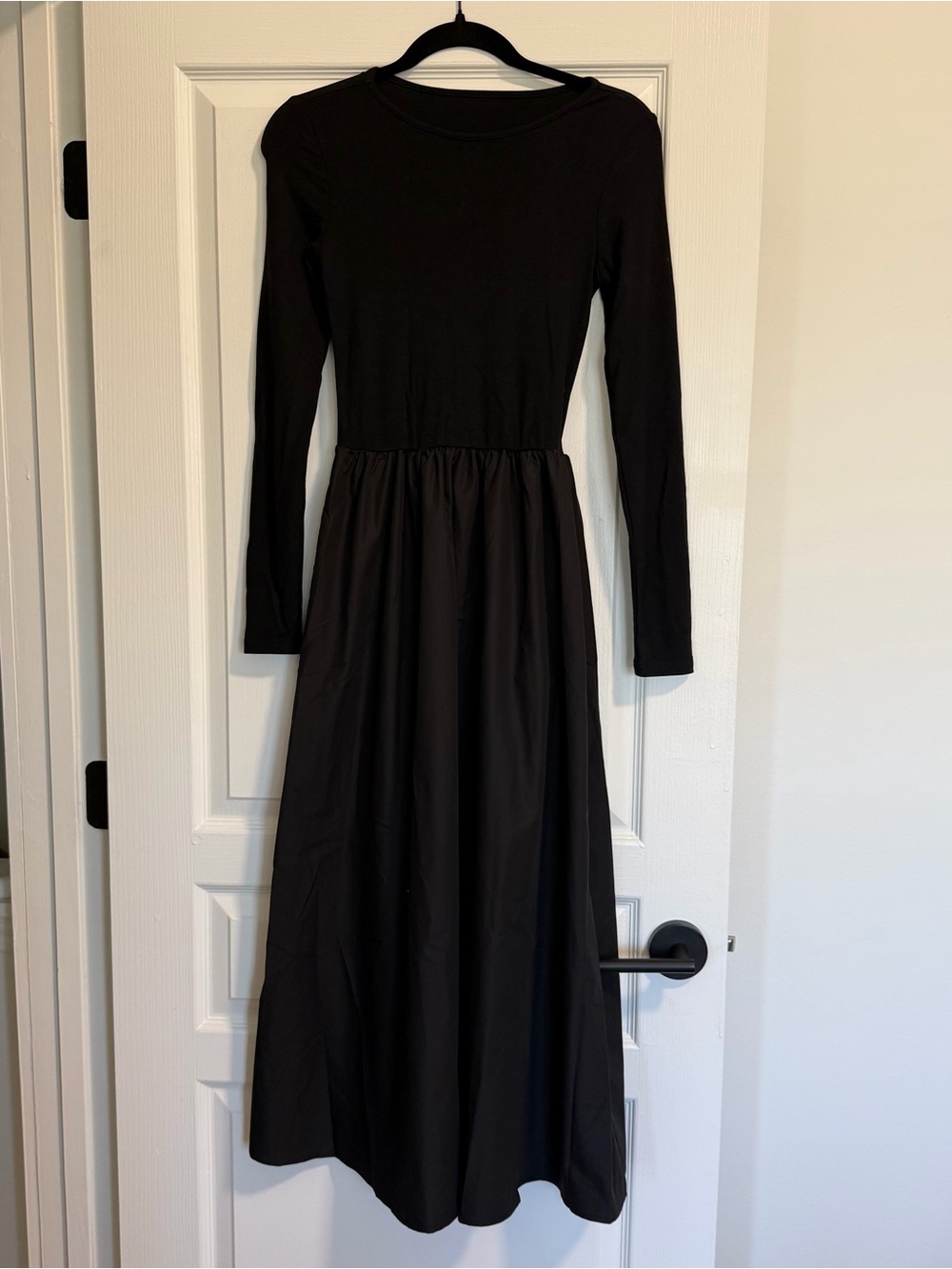 NWT COMMENSE Classic Long Sleeve Black Dress